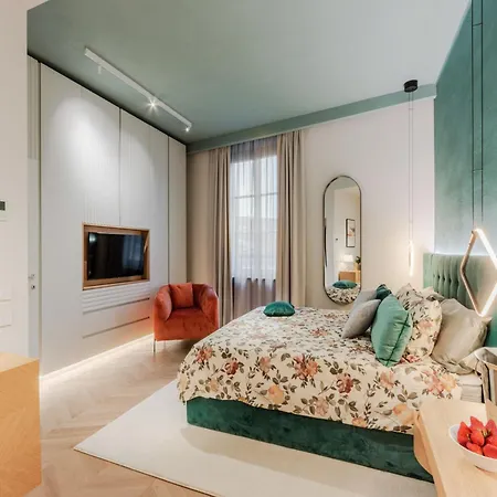 Luxury Inside The Walls Of Apartman Lucca