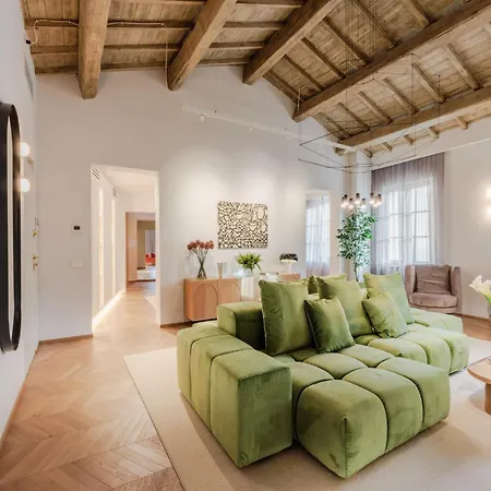 Luxury Inside The Walls Of Apartman *